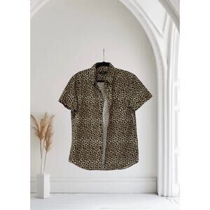 NWOT Nutexrol Men’s Shirt Short Sleeve Button Down Animals Print Medium